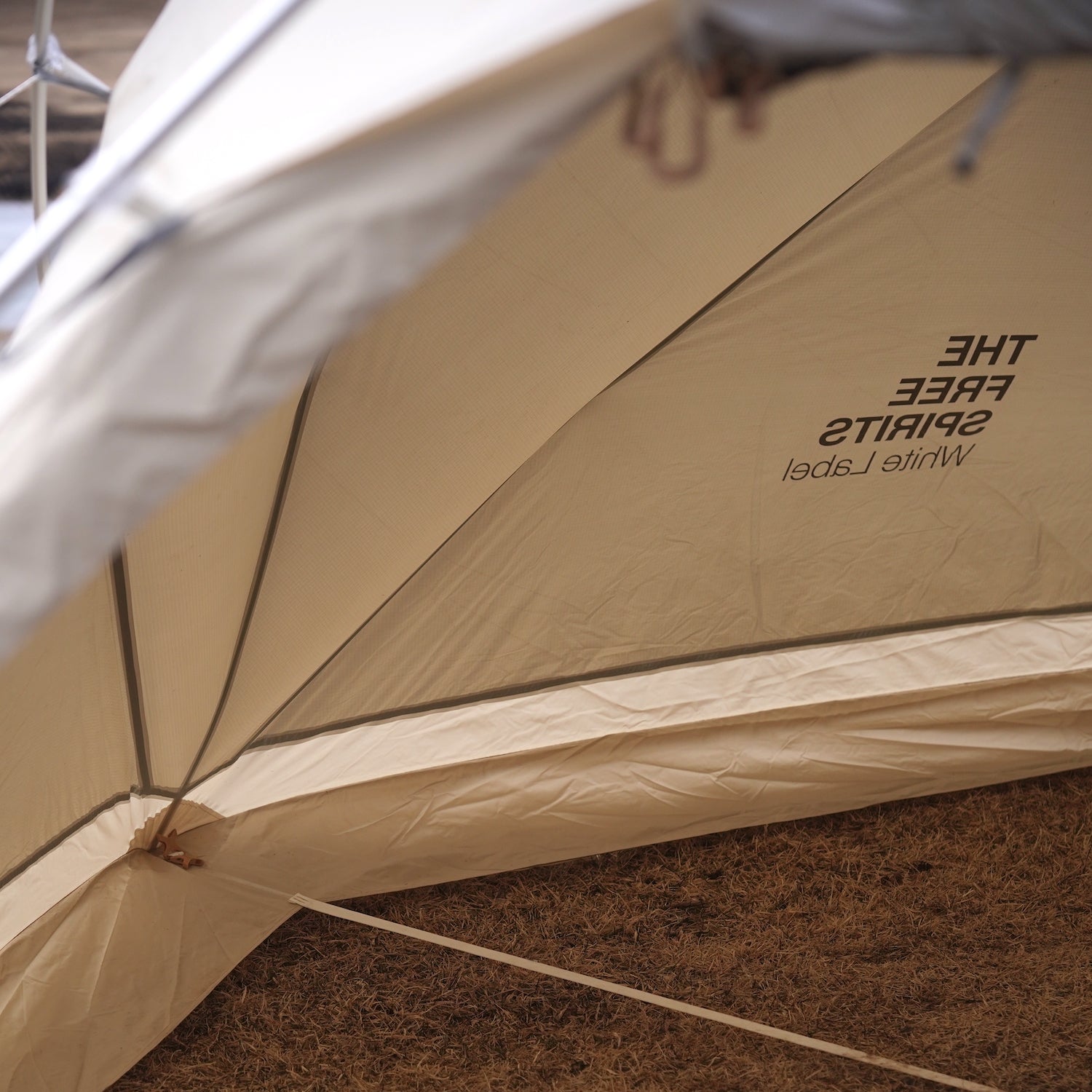 Skydome 70D Ivory – LOG