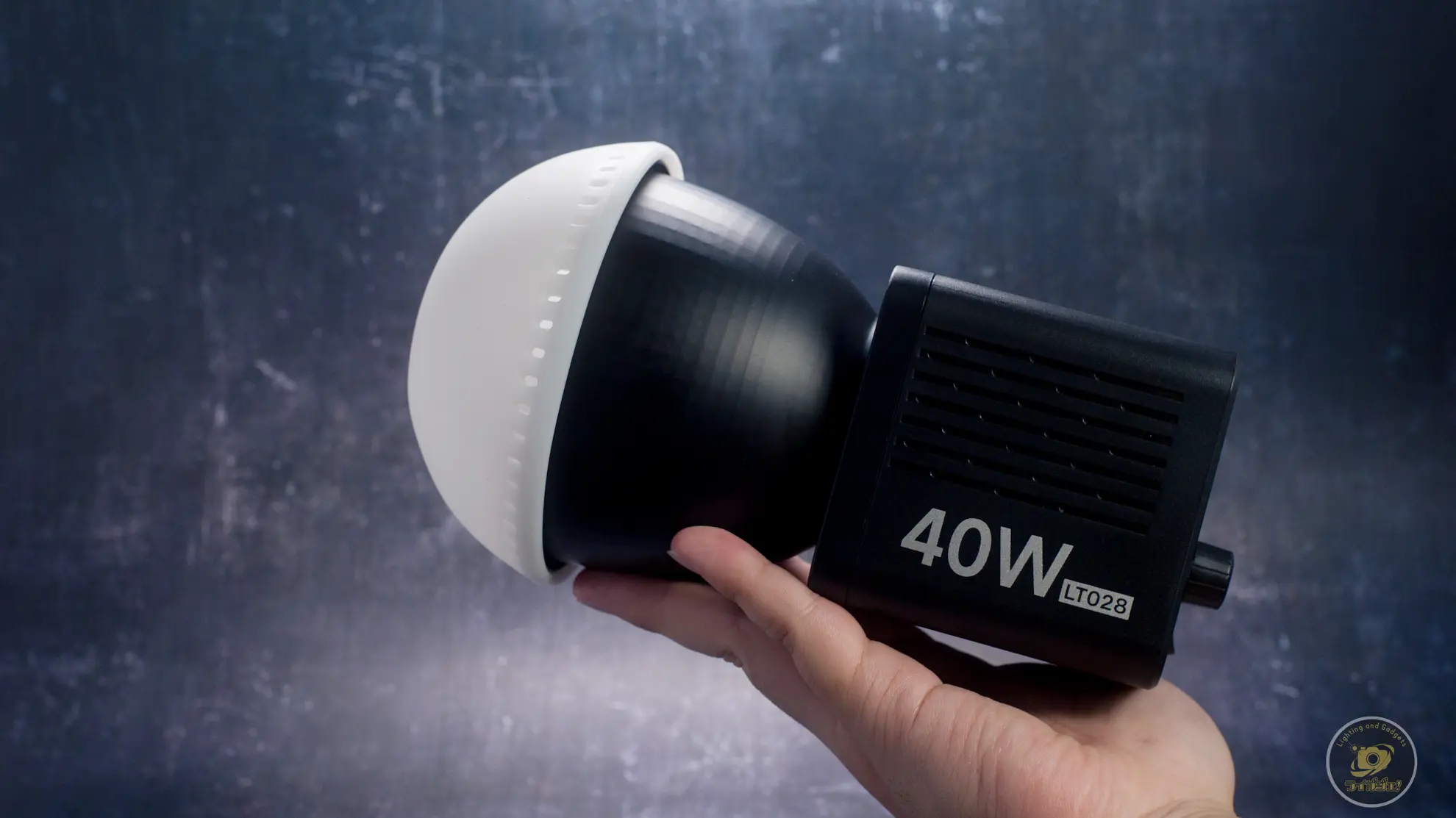 Ulanzi LT028 40Wレビュー！物撮りに最適なLEDをプロが解説