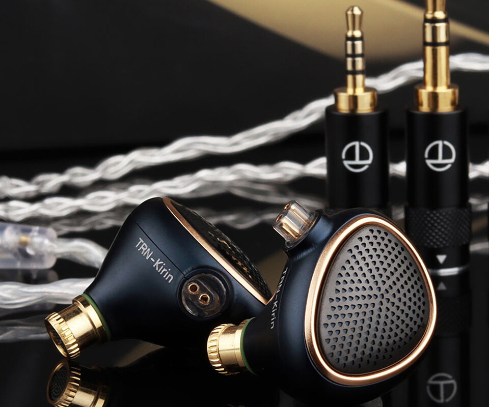 TRN Kirin」 14.5mm大口径平面駆動ドライバー搭載。交換フィルター