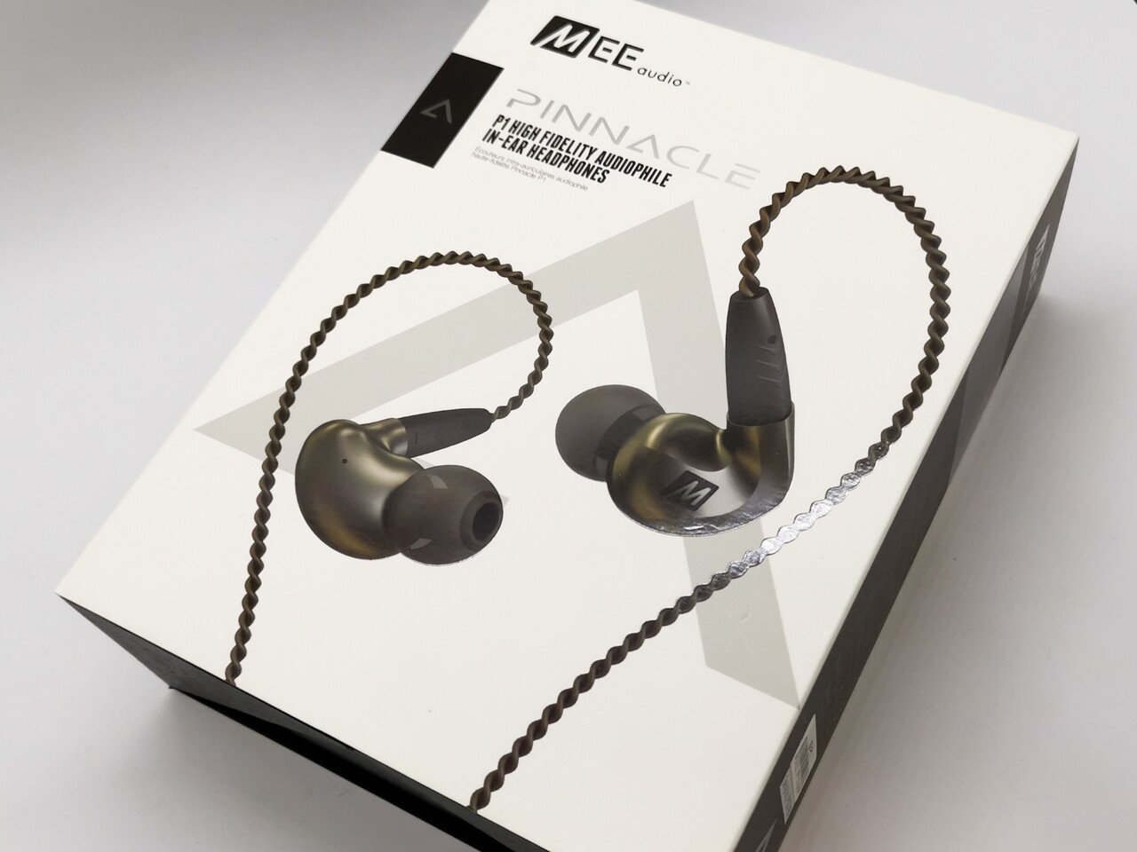 棚からレビュー】 「MeeAudio Pinnacle P1」 抜群の音場感とクリアで