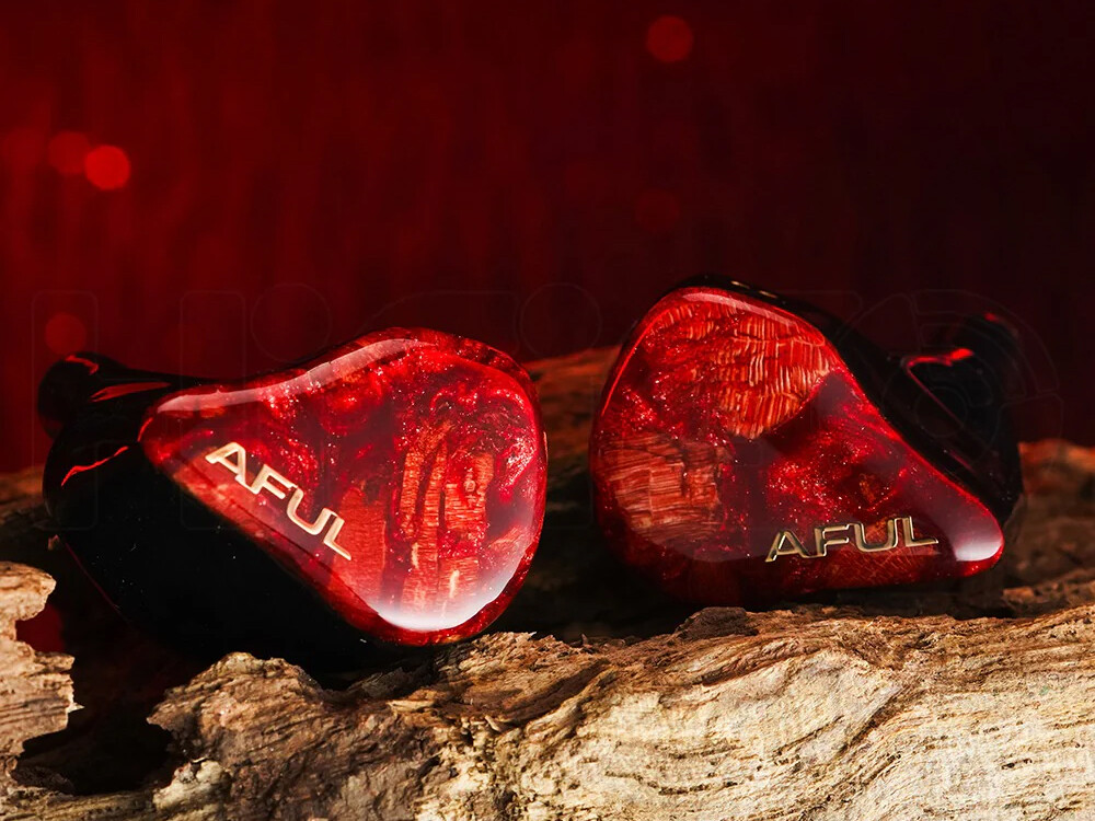 AFUL DAWN-X」 怒濤の4EST+8BA+1DD+1BC構成。音響技術およびサウンドを