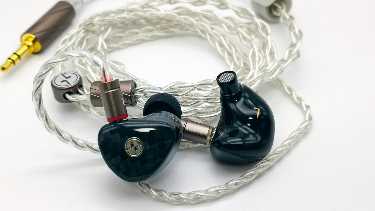 TINHIFI C3」 LCP振動板ドライバー搭載、ニュートラルな印象を持ちつつ