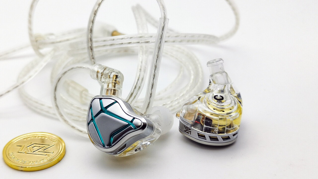 KZ ESX」 12mm 極薄液晶振動板ダイナミックドライバー搭載。印象的な