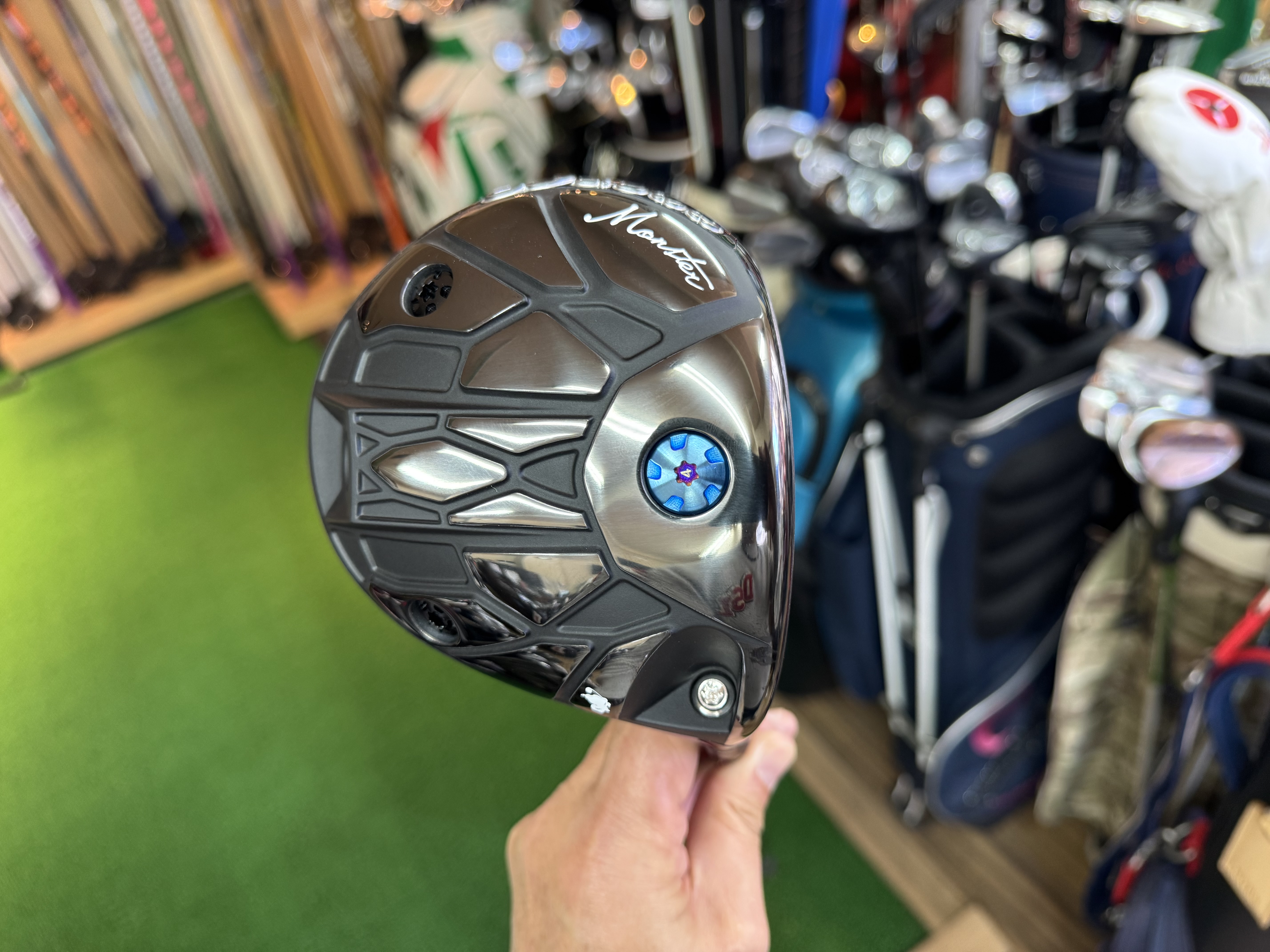 Waoww Bang Blue & Waoww Bang Monster : CHOICE 店長の切磋琢磨なブログ