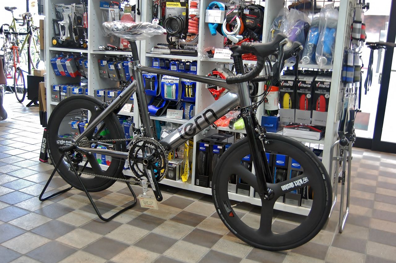 tern SURGE ltd に 105 ショートリーチブレーキキャリパーは装着できる