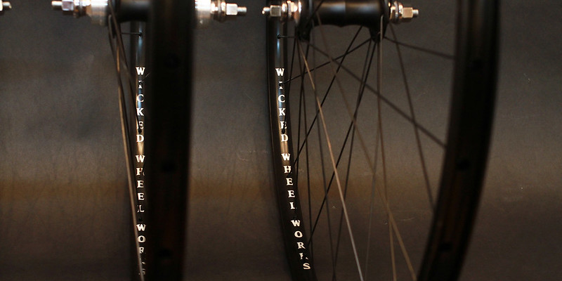 Wicked Wheel Works / 700c シングルスピード用 ホイールセット
