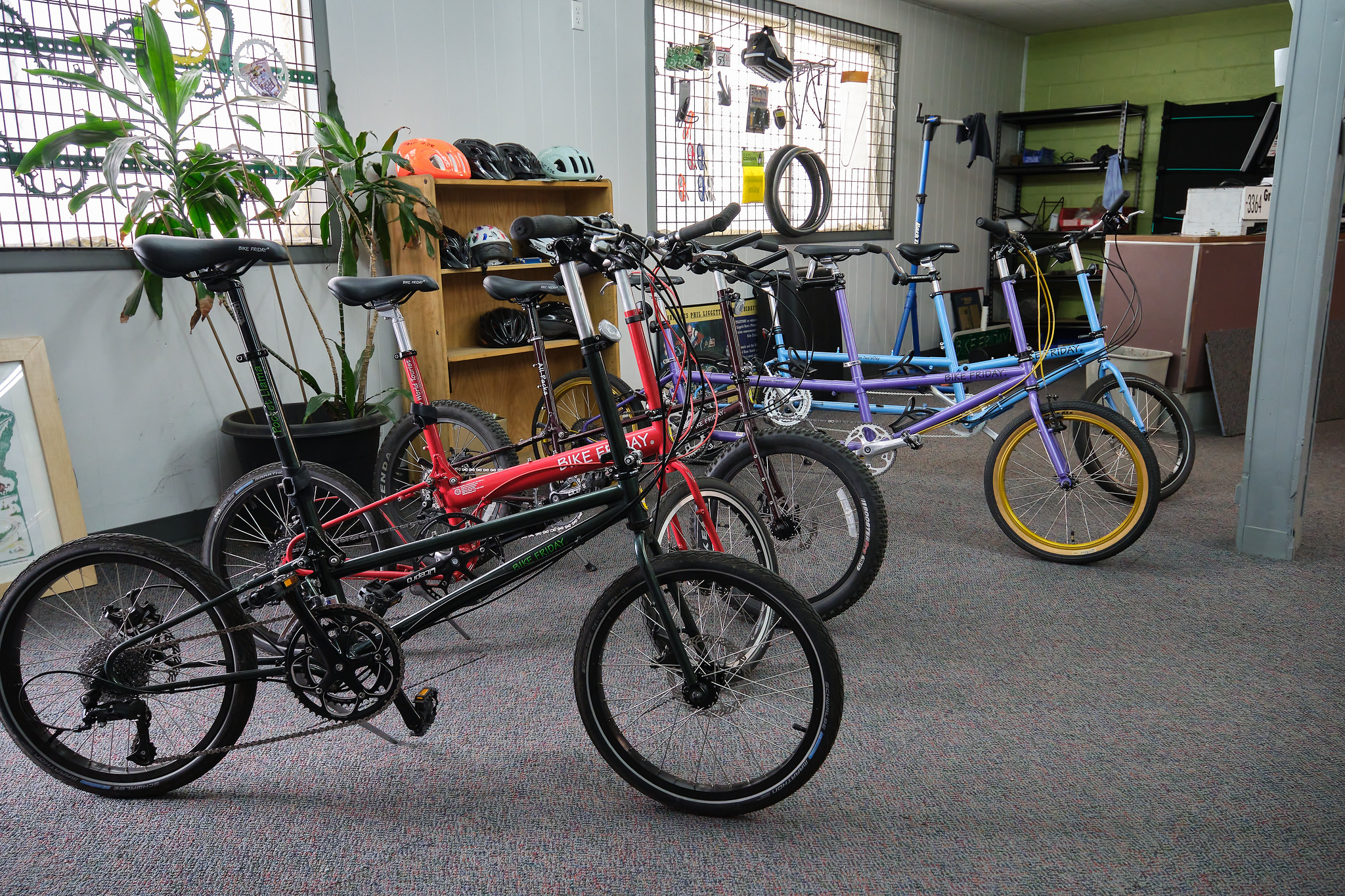 BIKE FRIDAY TOKYO – BLOG / Blue Lug