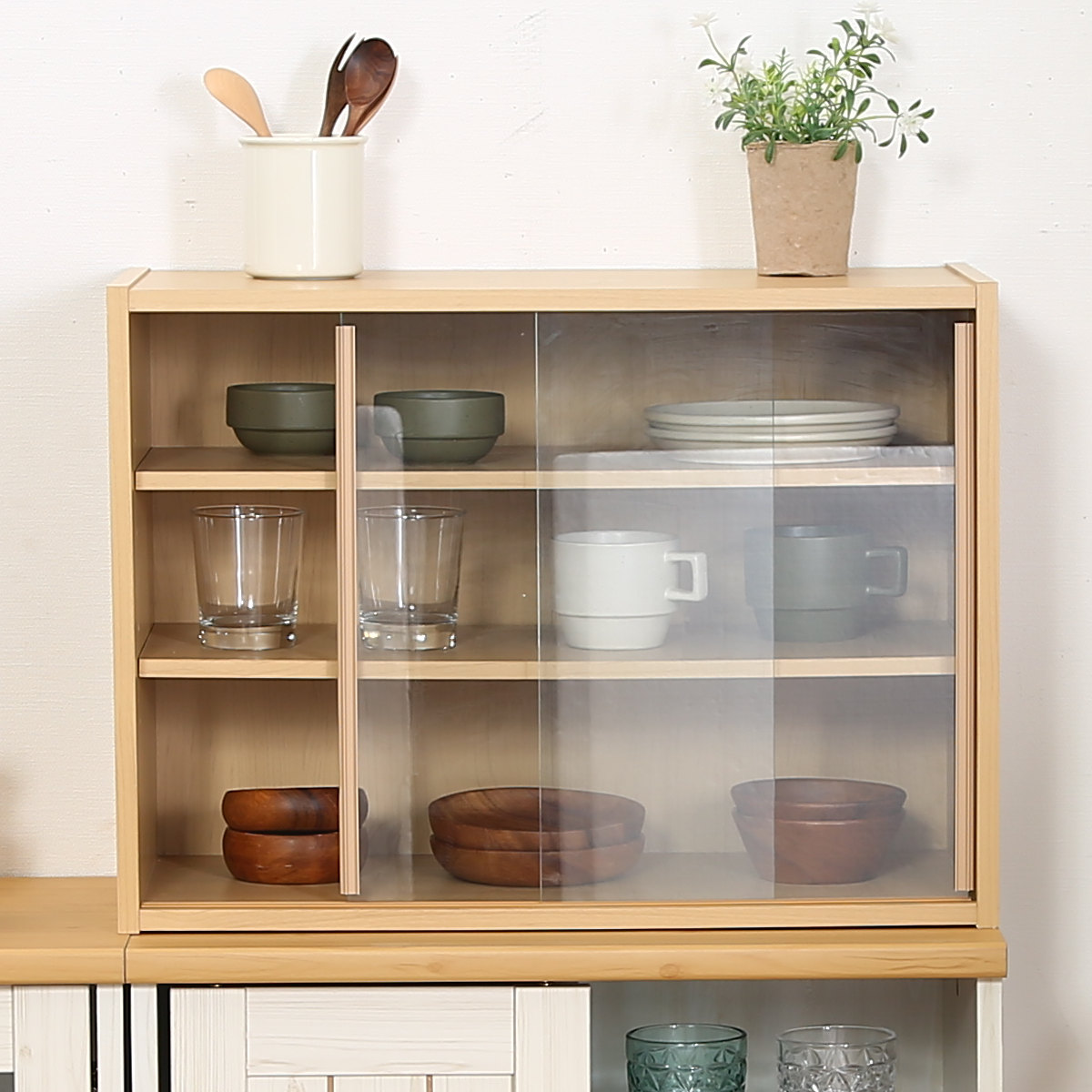 ミニ食器棚 幅60cm 3段 カップボード ガラス引き戸 （ 食器棚 キッチン