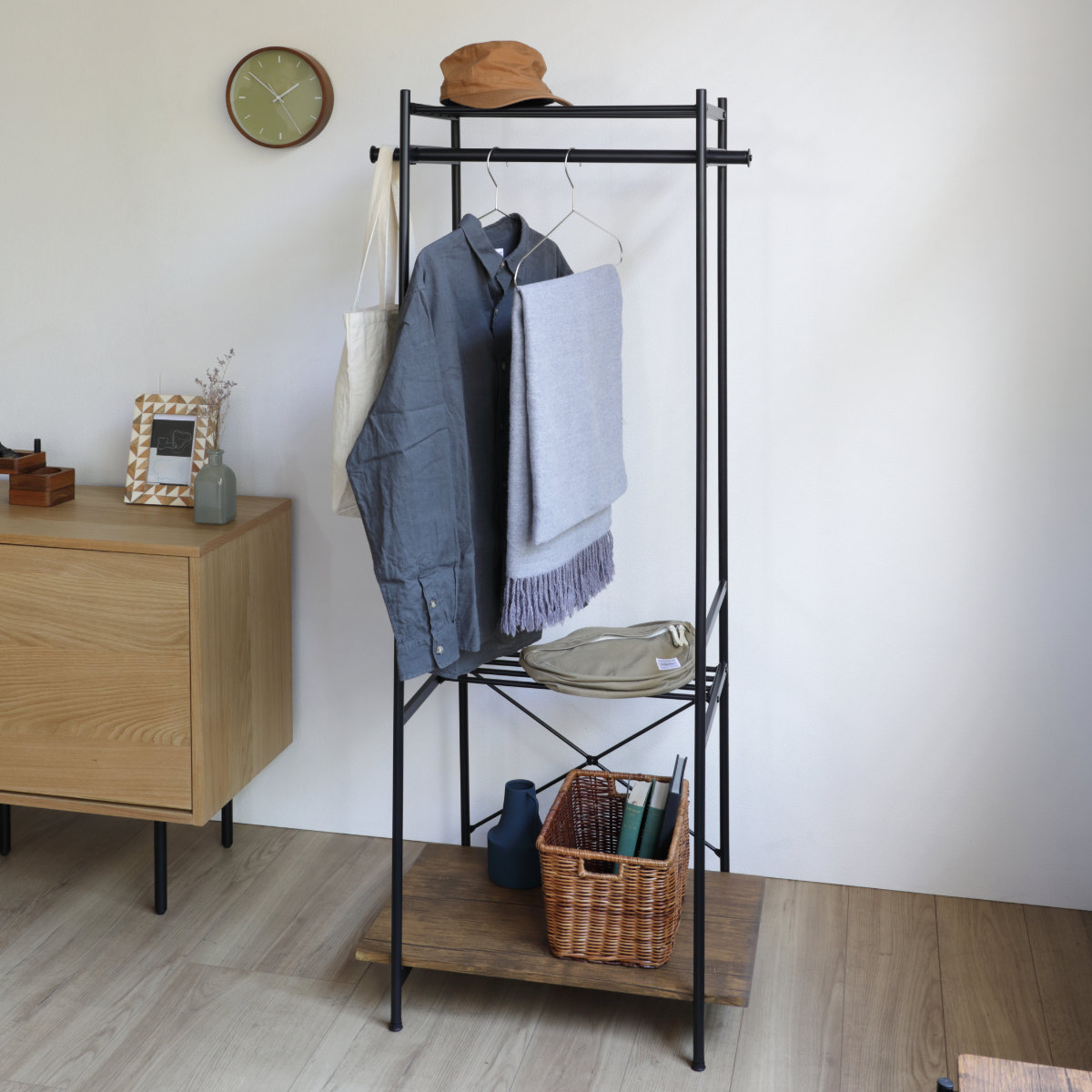 ハンガーラック 幅60cm スチールフレーム 木棚付 （ コートハンガー