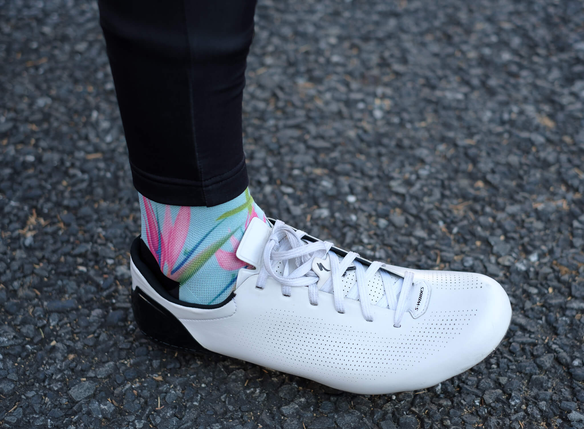 誰よりも目立つ“黒”を着る。 Vertex Londonウィンタージャージ&タイツ