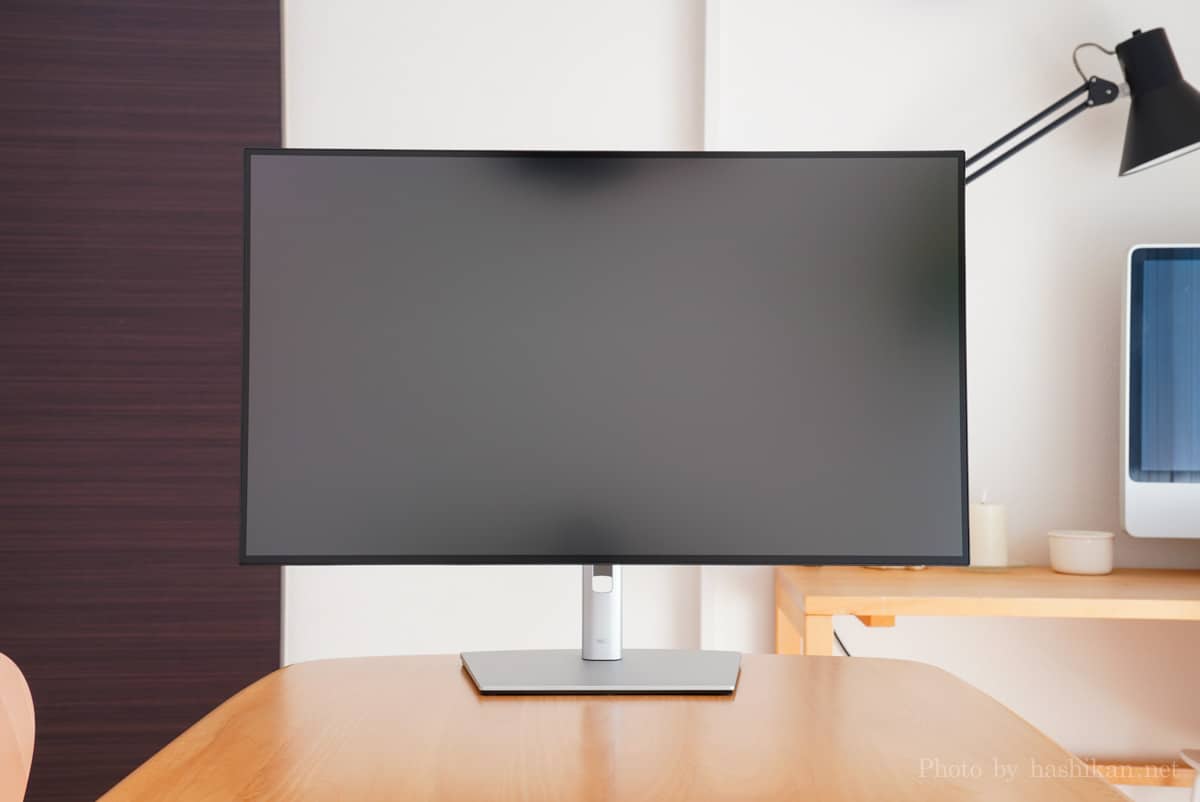 DELL U3223QE レビュー】深い黒! コントラスト比2000:1を実現するIPS