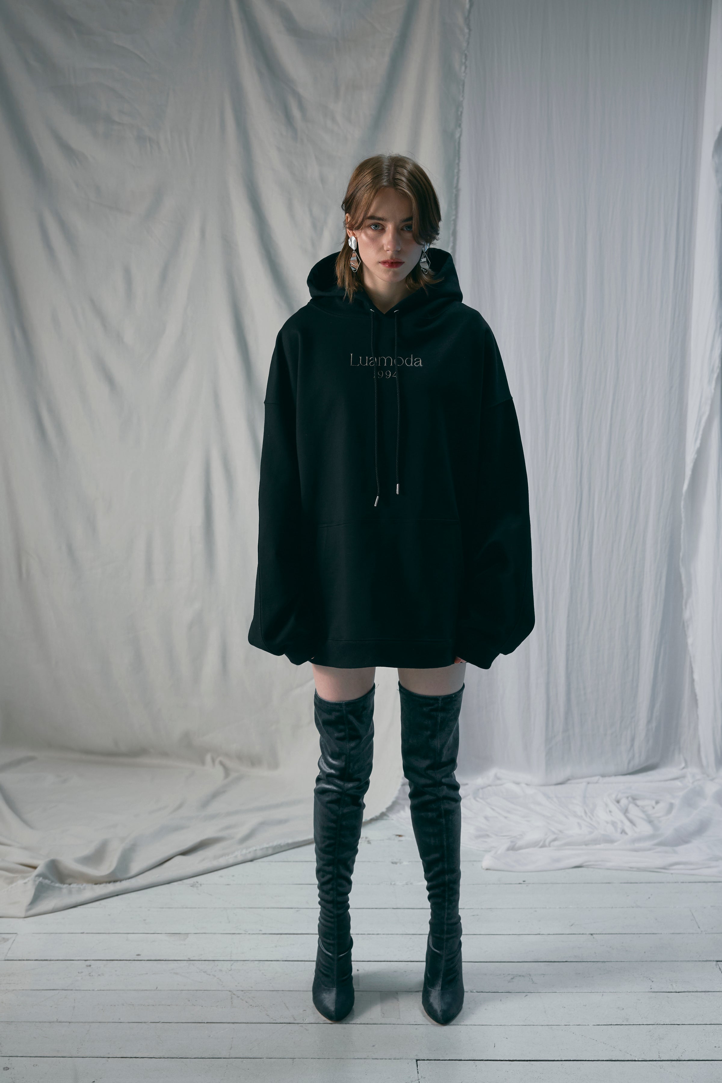 Logo Big Hoodie（BLACK） – Luamoda