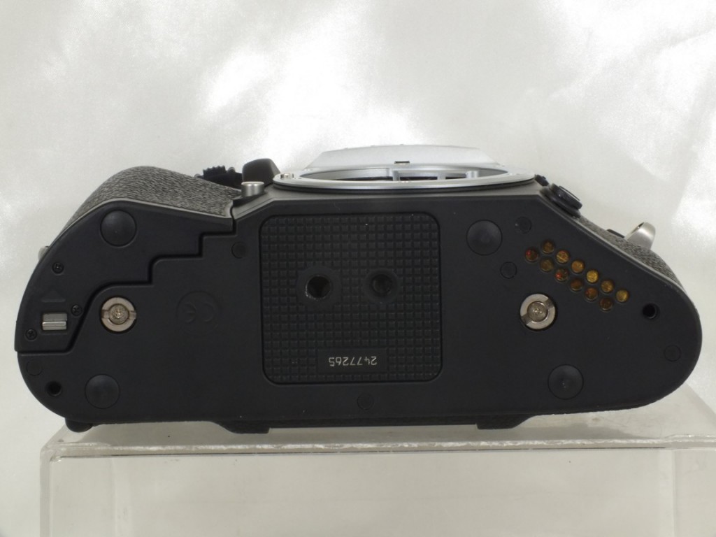 LEICA(ライカ) R8 ボディ クローム | 新宿の稀少中古カメラ・フィルム