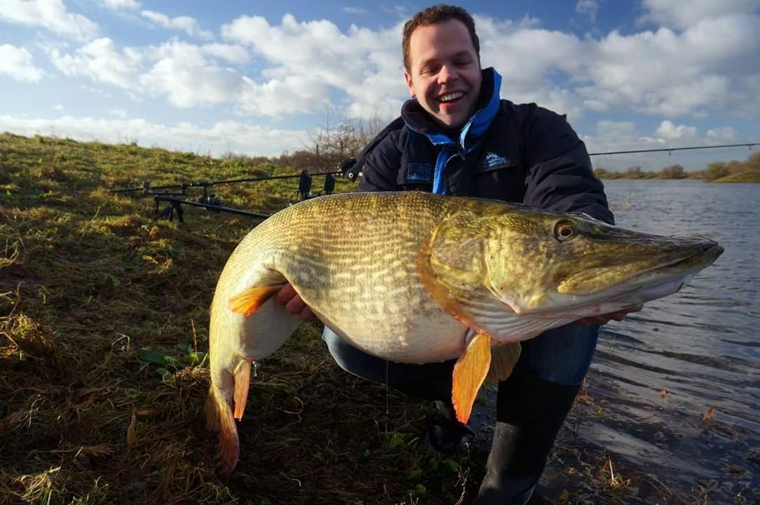 Esox Lucius - World's BiggestPikes ever caught