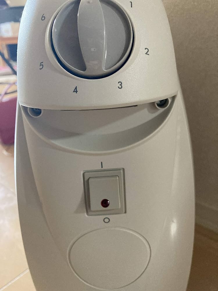 Amazon | DeLonghi オイルラジエターヒーター 小型L字型フィン5枚 【1
