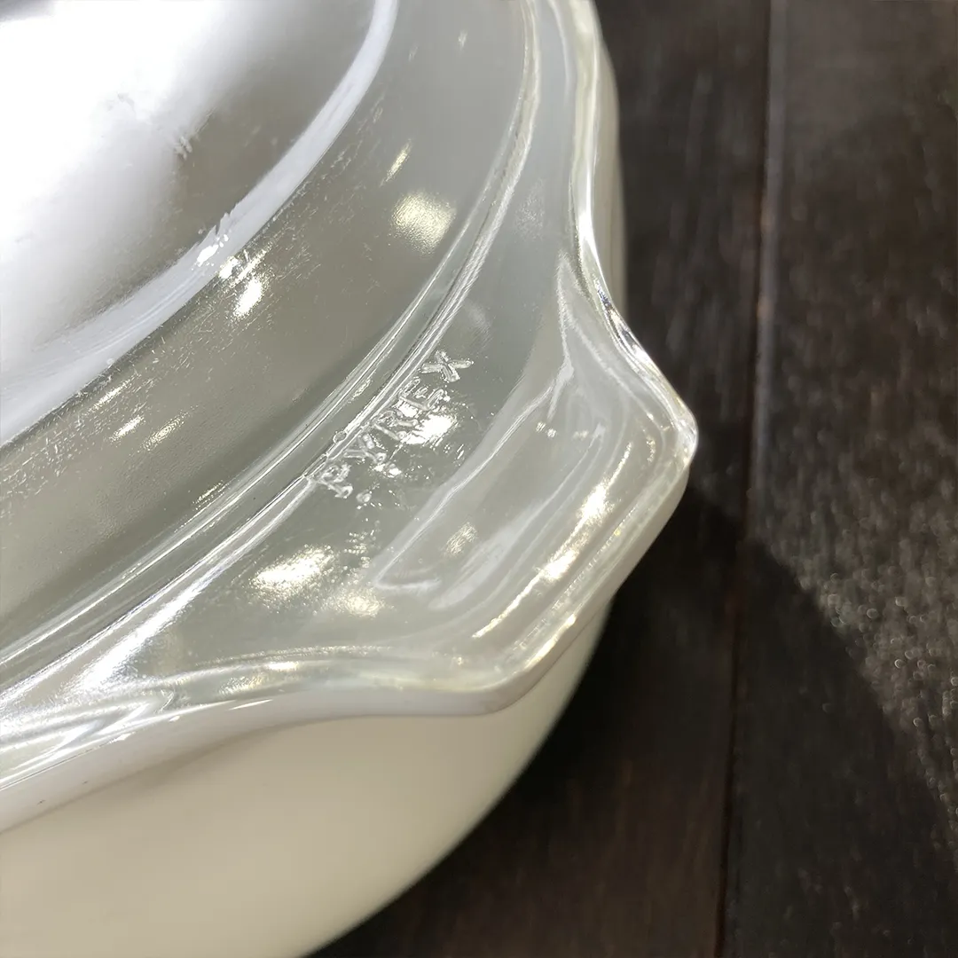 バタフライゴールドキャセロールMサイズ オールドパイレックス