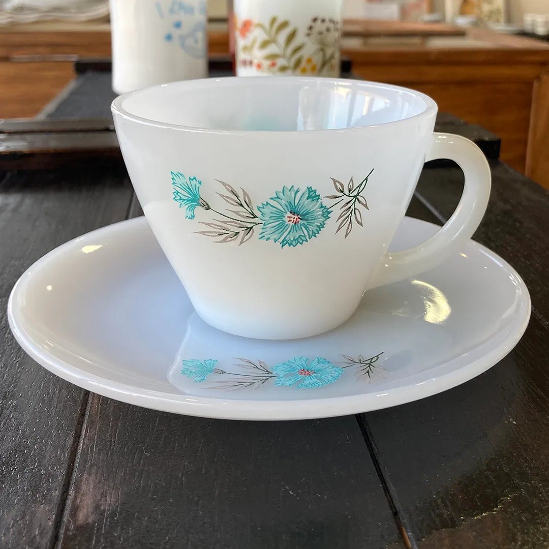 ボニーブルーカップ＆ソーサー 1960年代製造 Fire-king