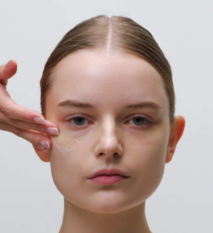 MANHATTAN PEELIFT（マンハッタンピーリフト）| サロン専用目元の土台ケア