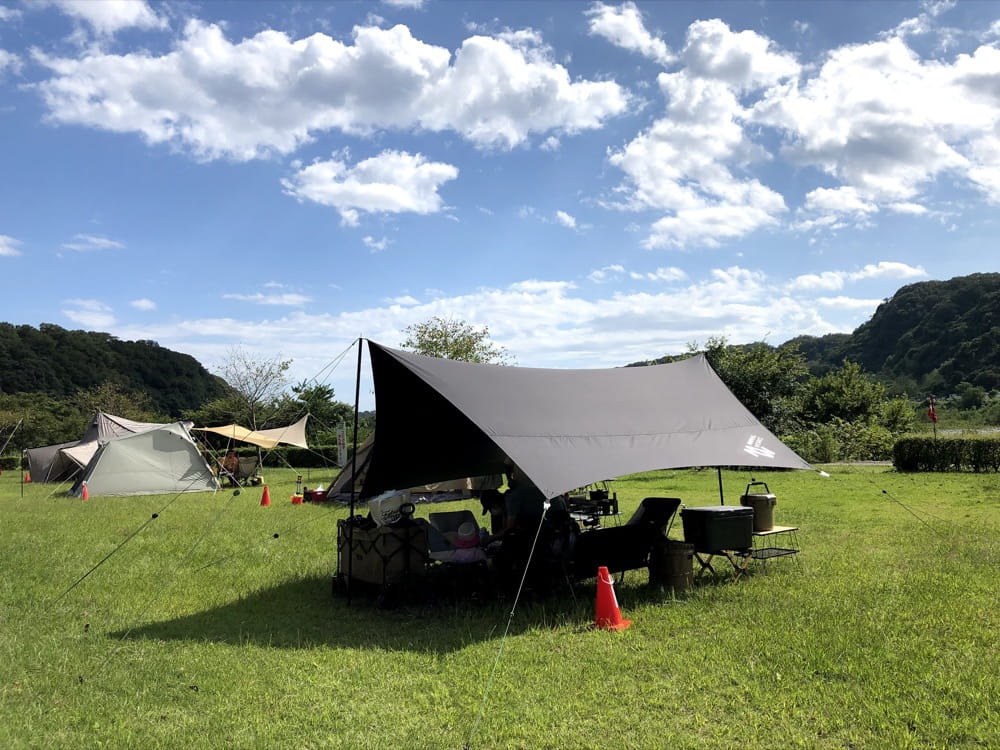 MINIMAL WORKS ブルーホール ヘキサタープ レビュー。圧倒的遮光性