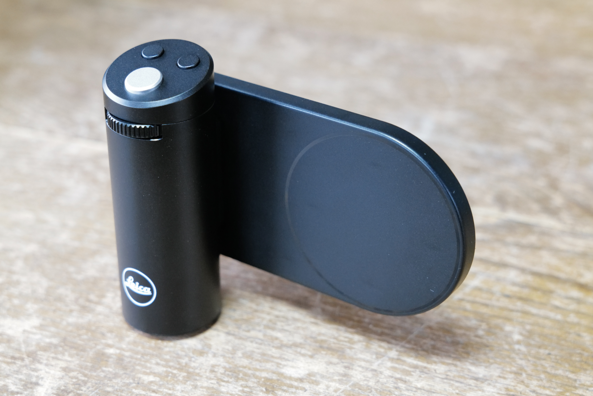 Leica LUXグリップ、レビュー。ライカが作ったiPhone用カメラアクセ