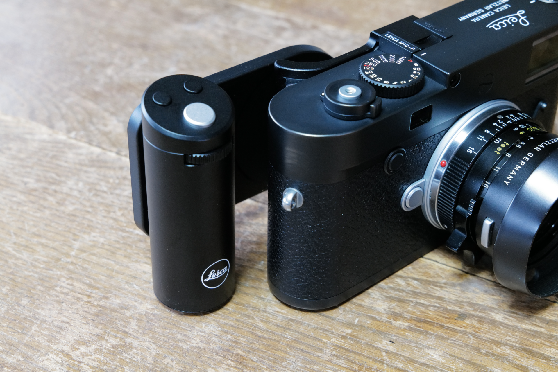 Leica LUXグリップ、レビュー。ライカが作ったiPhone用カメラアクセ