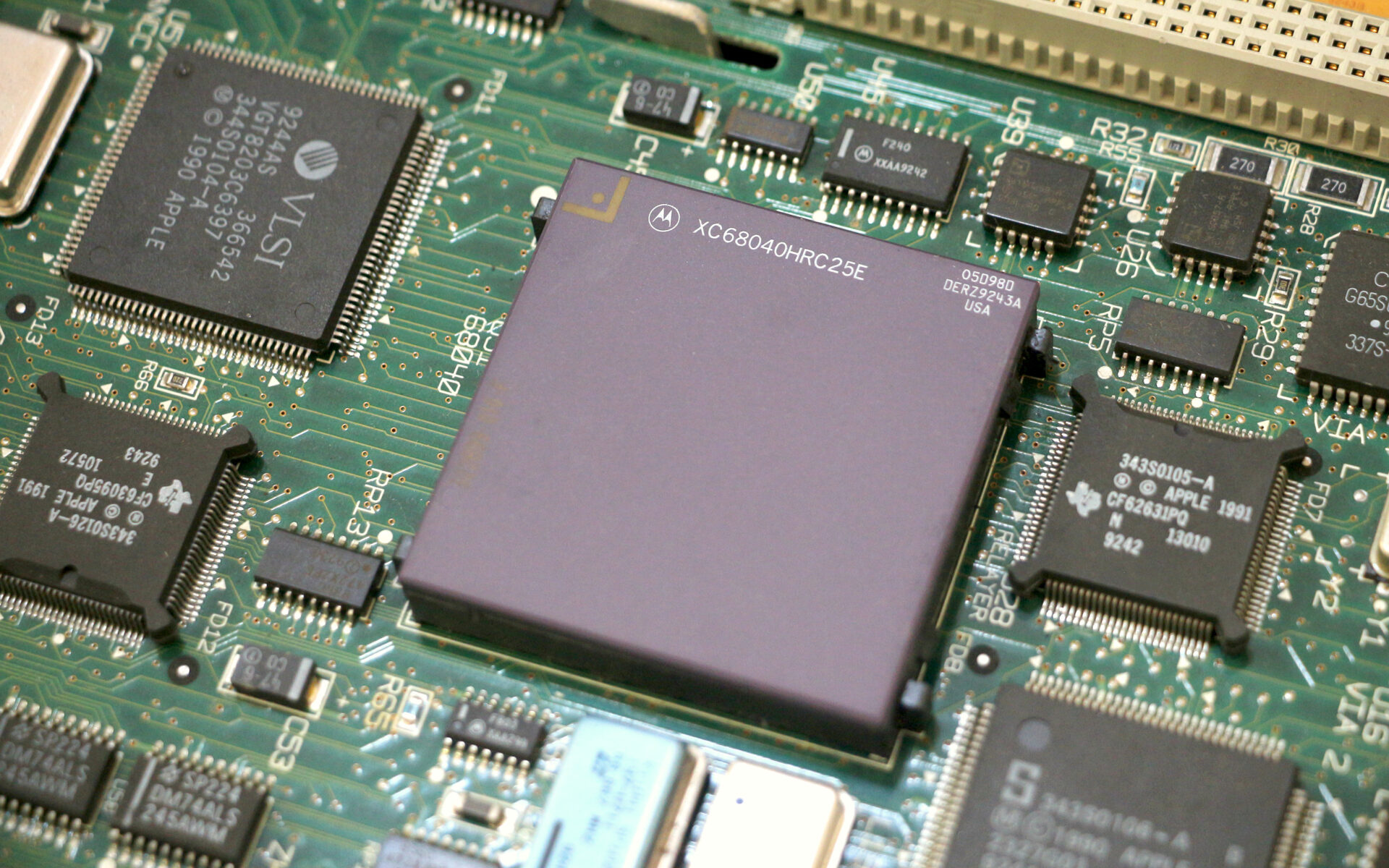 シリーズ初のタワー型「Macintosh Quadra 700」の思い出 | Mac Fan Portal