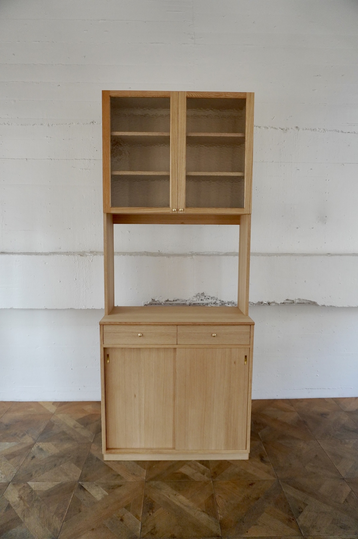 食器棚 - Magical Furniture