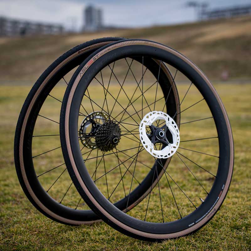 パナレーサー アジリスト 700×28C ブラック | すべての商品 | ワールド