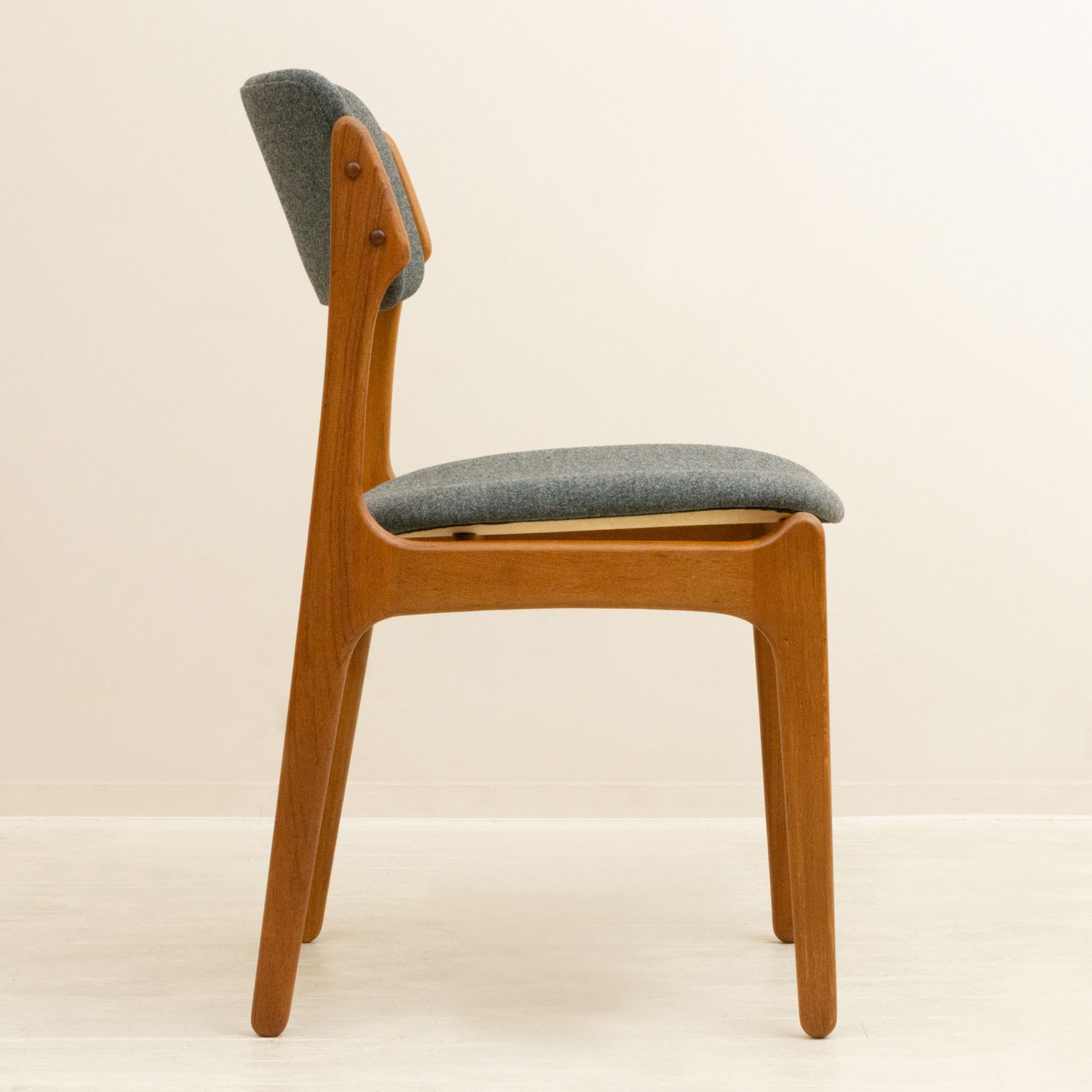 エリック・バック モデル49 ダイニングチェア チーク 北欧ビンテージ