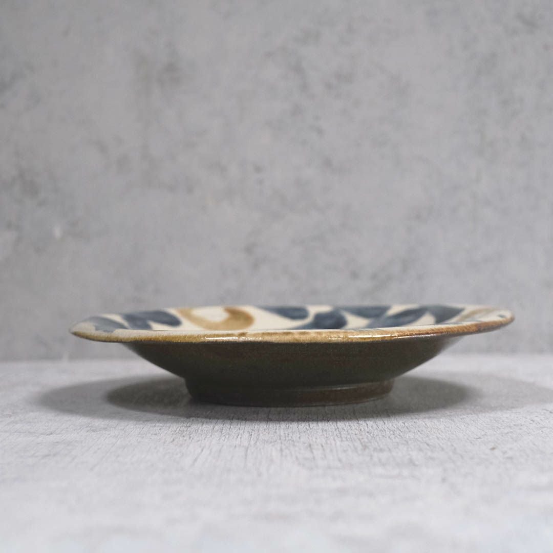 やちむん 唐草 8.5寸大皿 沖縄 松田共司 読谷村北窯 一点物 登り窯 の