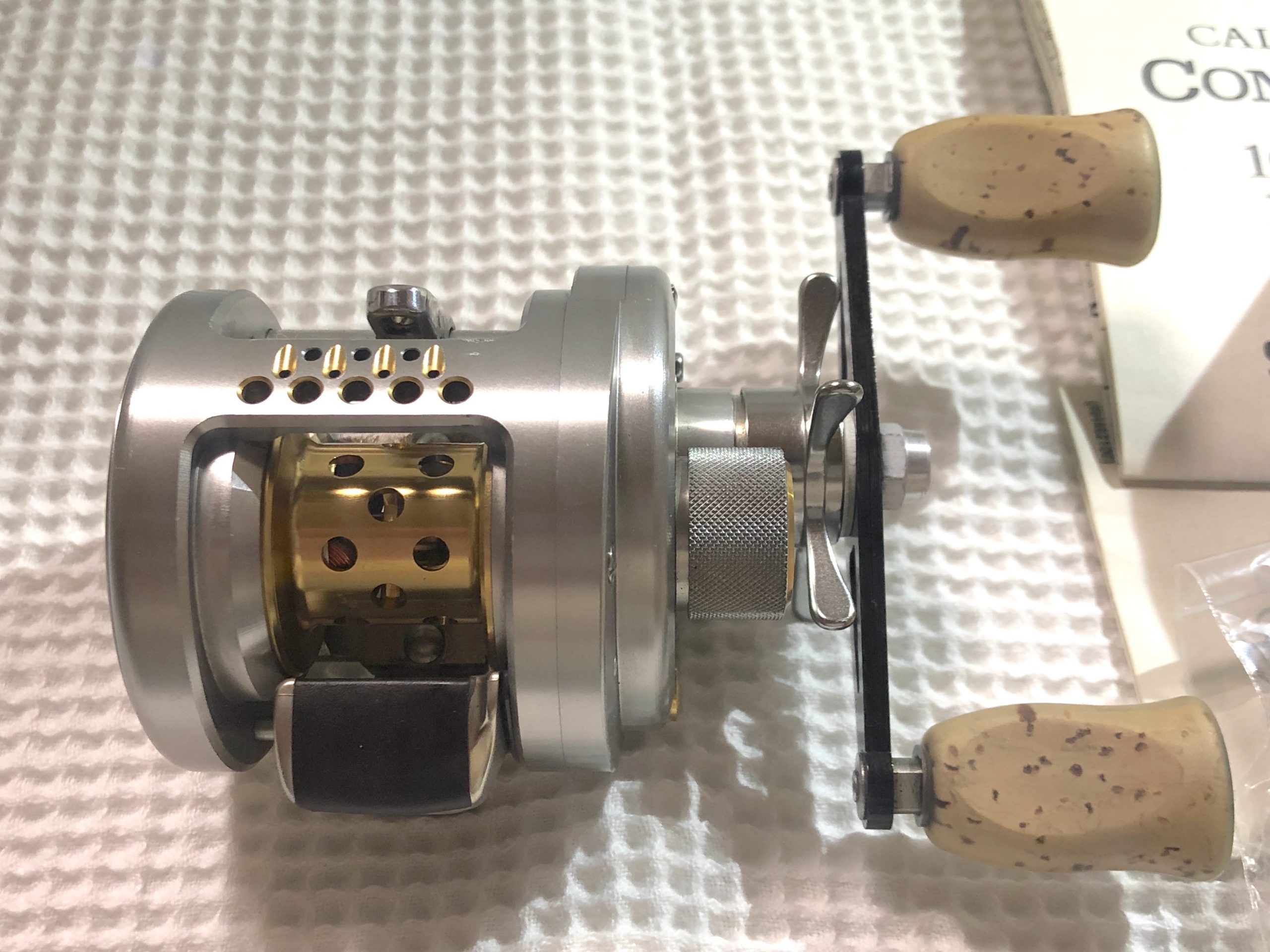 インプレ】抜群の安定感＆美しいビジュアル。シマノ「カルカッタコン