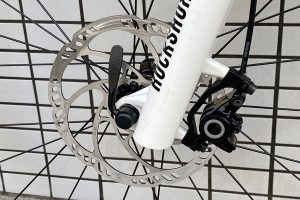 弊店在庫のMAGURAディスクブレーキ：MT4のご紹介。 | 1989年創業の