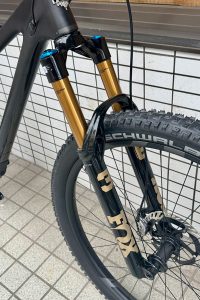 こんなん出来ちゃいました！ YETI ARC CARBON カスタム | 1989年創業の