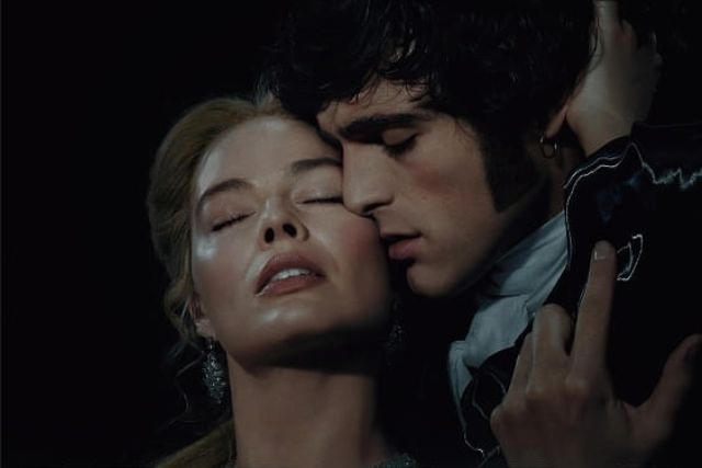 ケリー・ラッセル、アダム・ドライバーとブロードウェイ舞台で共演