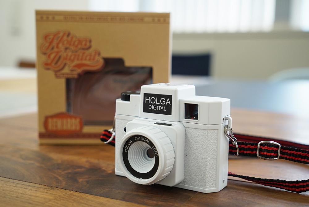 アリかナシか？ トイカメラの王様「ホルガ」のデジタル版 | ROOMIE