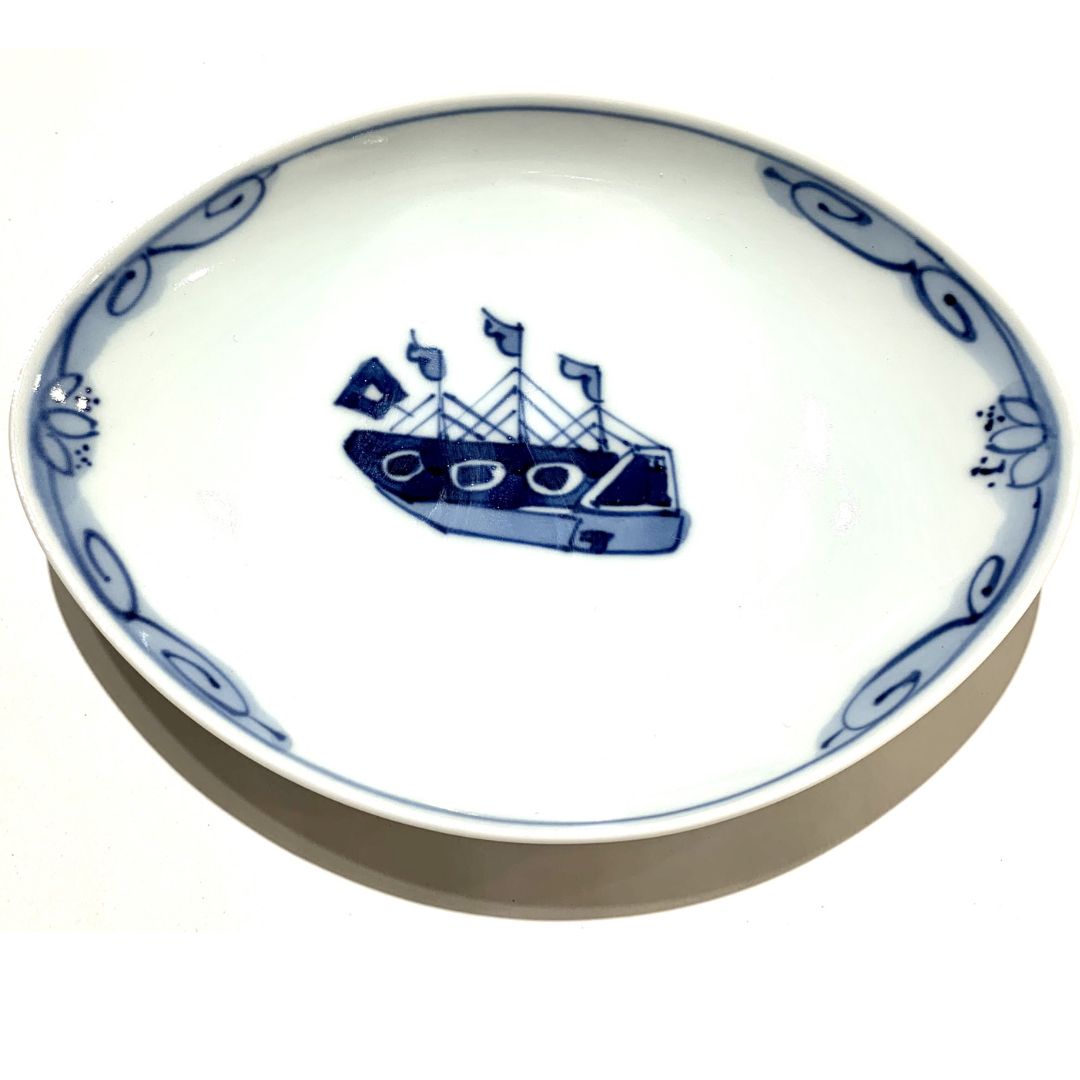 有田焼 青花 しん窯 絵変りシリーズ 舟形銘々皿 – 生活民芸 なかむた