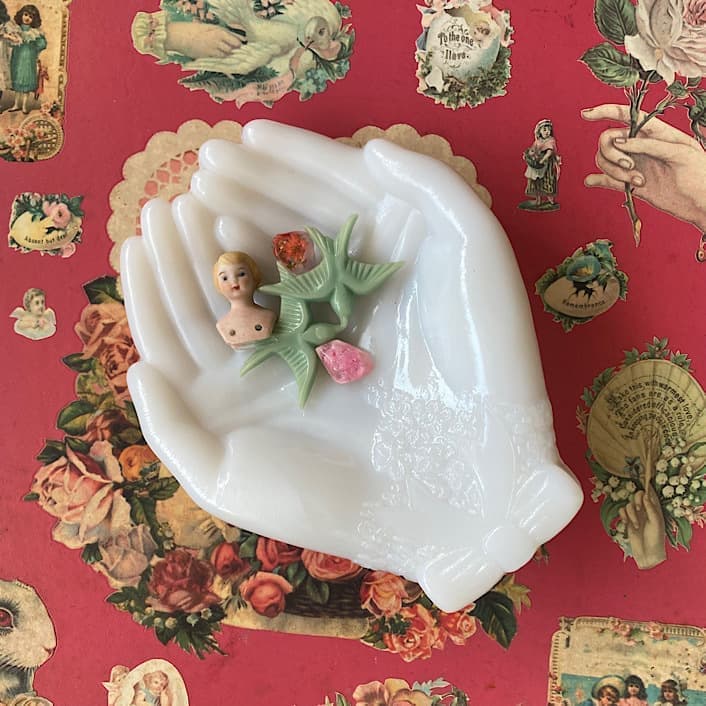 ミルクガラスハンドトレイ