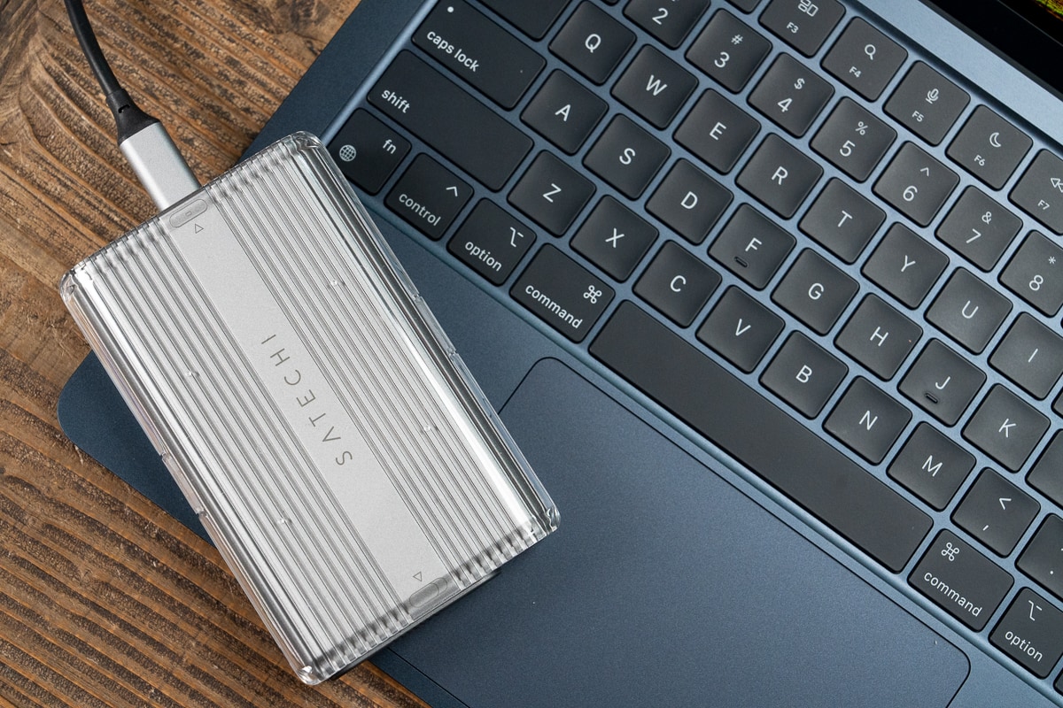 Satechi USB4 M.2 SSDケースレビュー：スタイリッシュな爆速外付けSSD