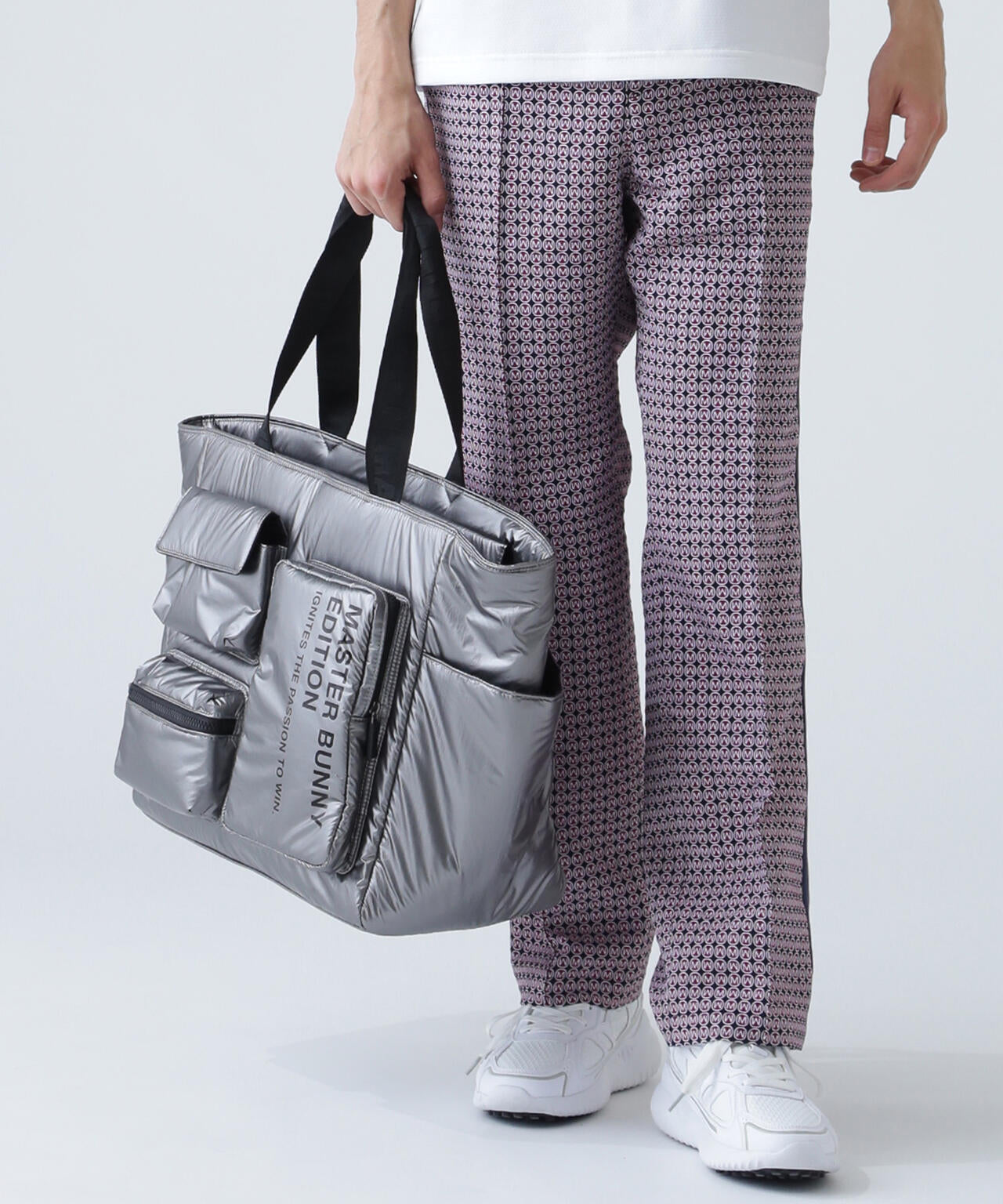 アウトポケット トートバッグ (UNISEX) | MASTER BUNNY EDITION