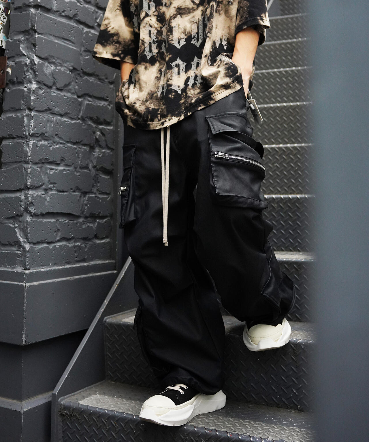 DankeSchon/ダンケシェーン/PREMIUM SUPER STRETCH TC BLACK WIDE ZIP