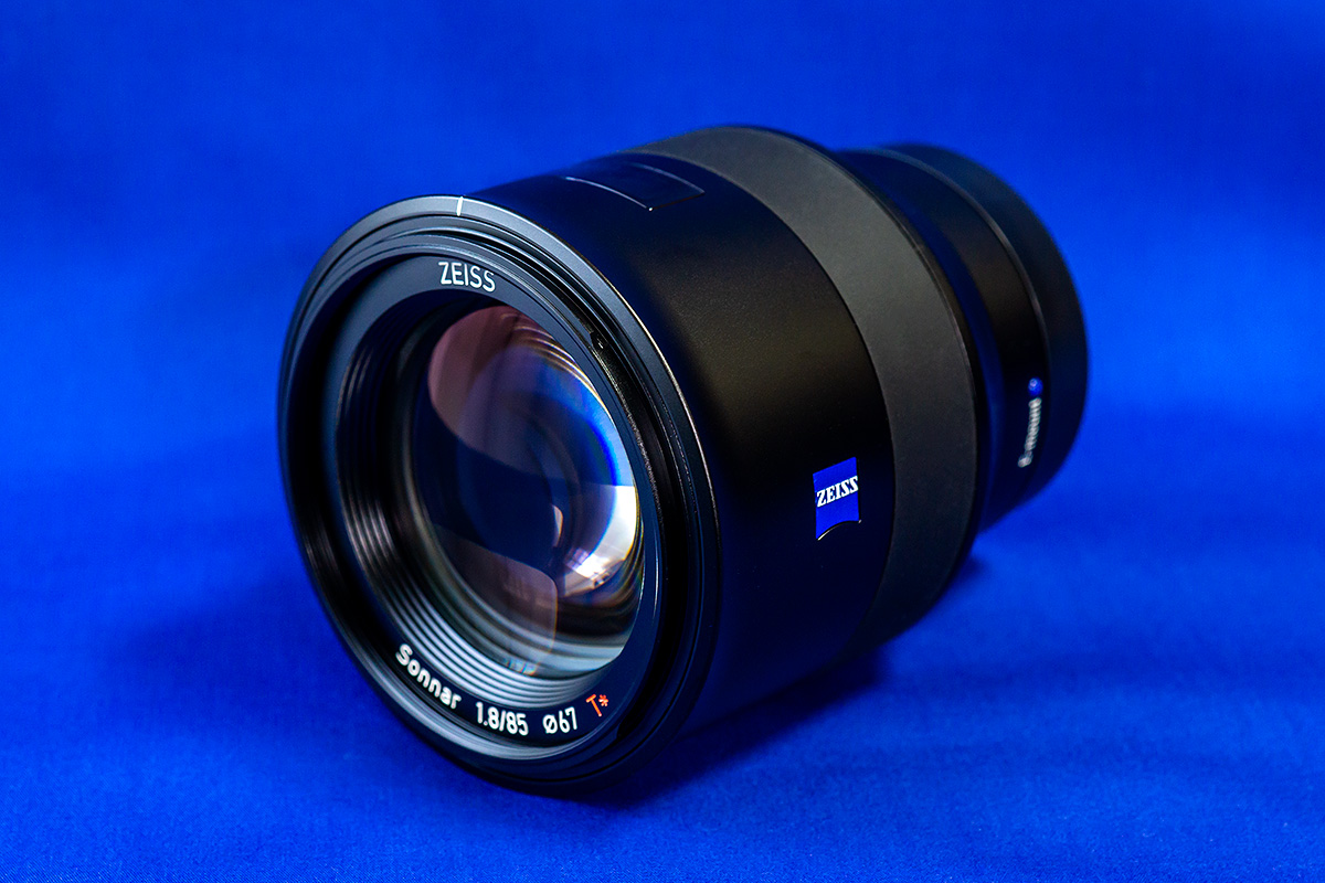 ZEISS Batis 85mm F1.8 | b's mono-log