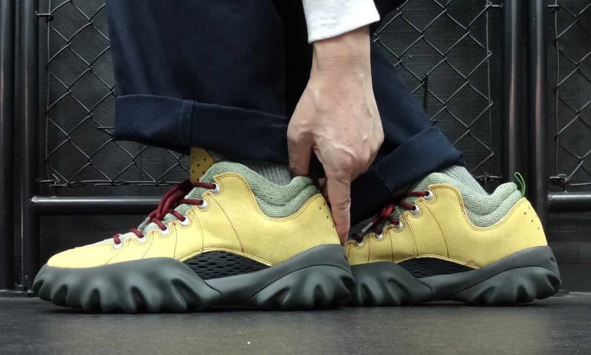 ヤバすぎる限定シューズ」機能もデザインも頂点級！オークリーと