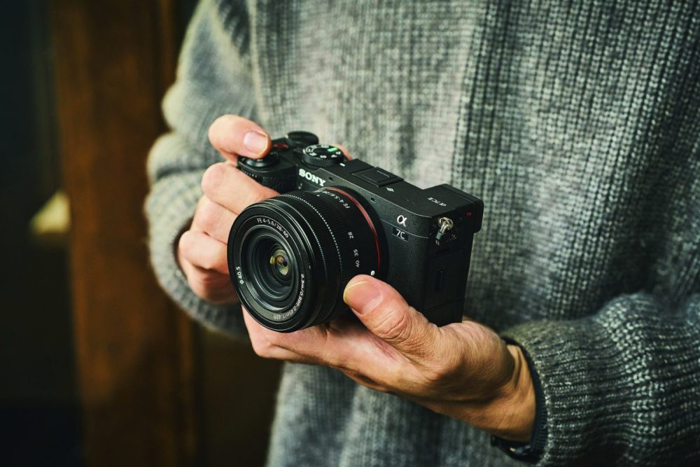 予算30万～の一生モノカメラ】フルサイズなのにコンパクト！ニコン