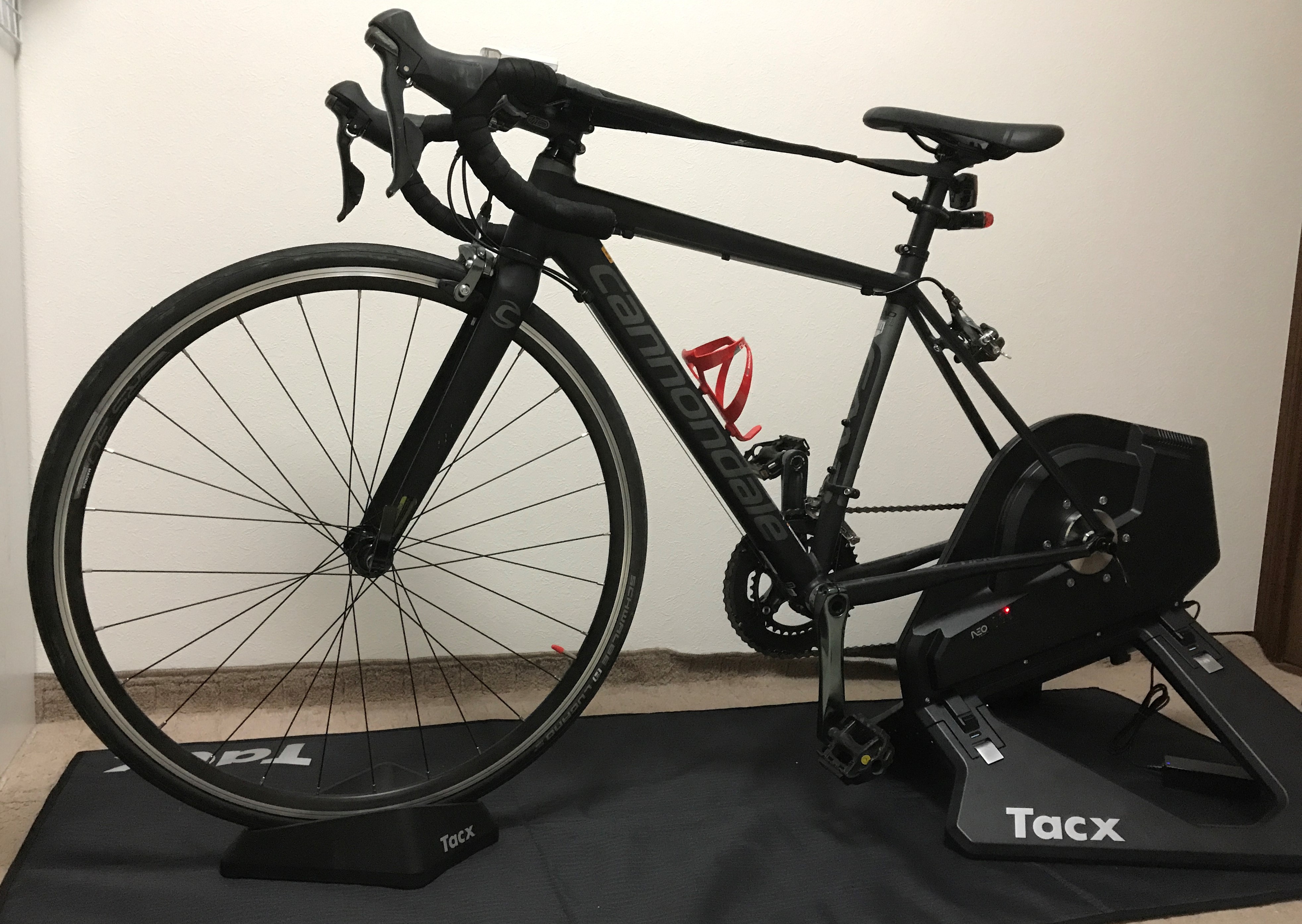 Zwift＋ローラー台導入記3】苦節2時間！Tacx Neo Smart（Neo2もね）で