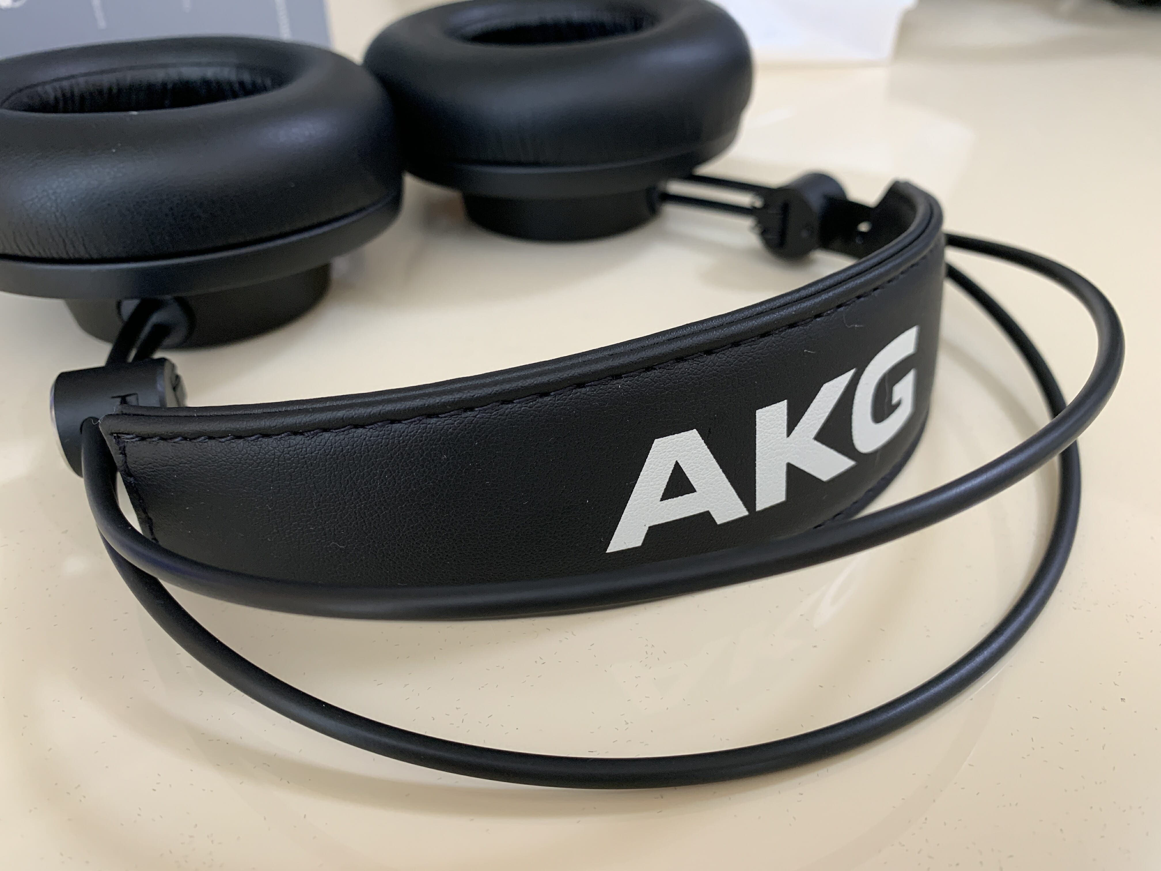 密閉型ヘッドホン AKG K275 購入6ヶ月後のレビュー DT 1770 PROとの