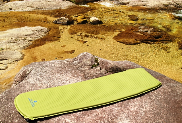 イスカ(ISUKA) コンフィマットレスの上質な寝心地！！ | あんきに