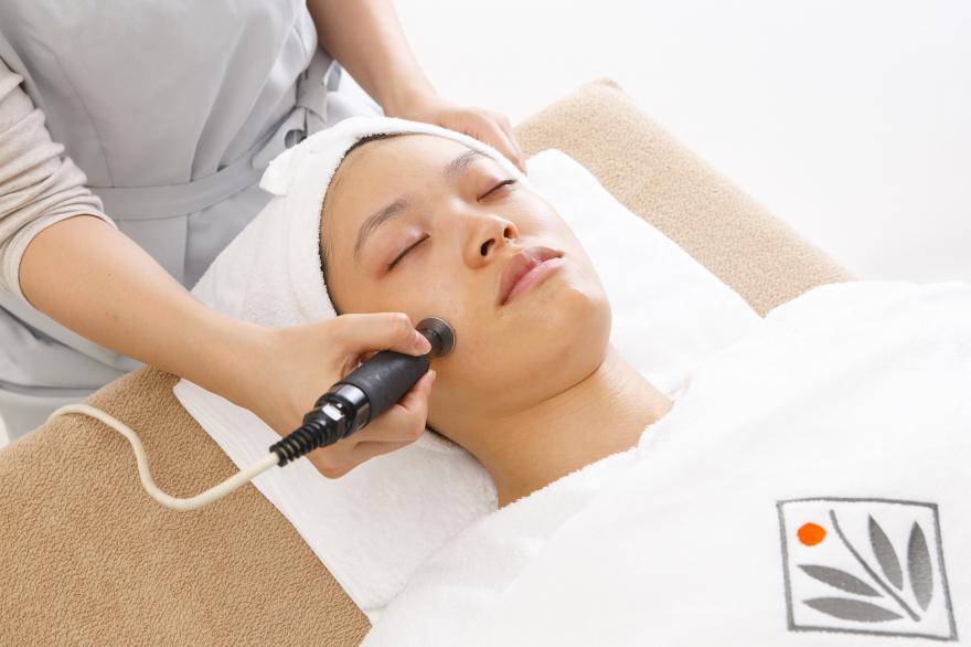 エンビロンのイオン導入・超音波導入はおすすめのスキンケアです。有