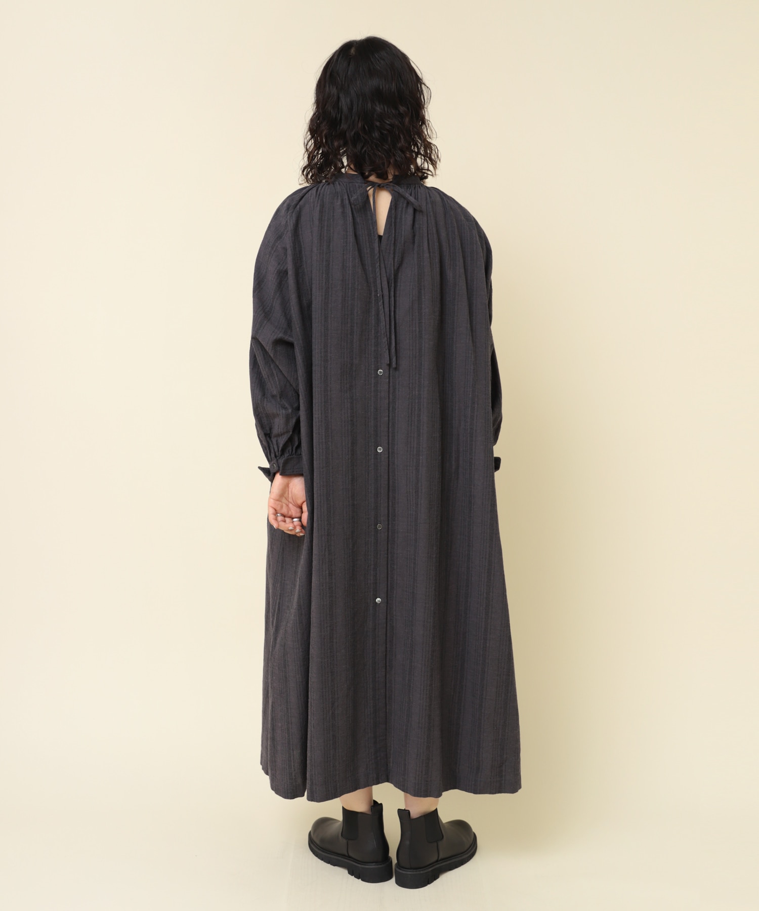 D1658 コットンリネンジャガードストライプワンピース(M グレー