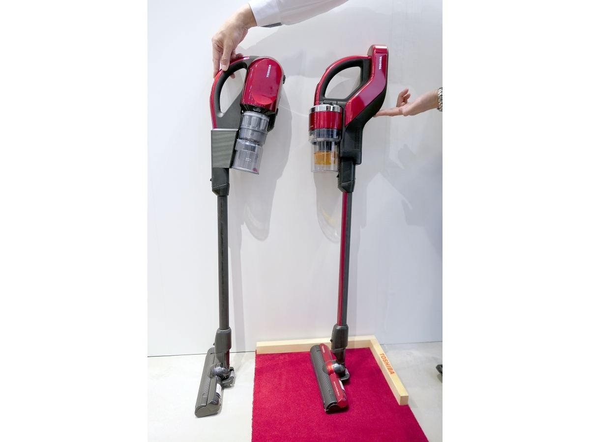 軽い使い心地が快適、東芝のコードレススティック掃除機 | マイナビ