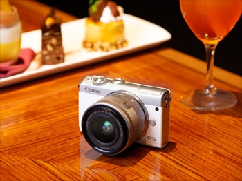 ミラーレスカメラでインスタ映え - キヤノン「EOS M100」なら「いいね